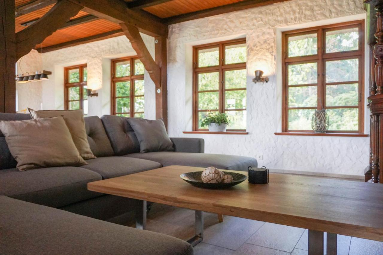 Ruhe unter Reet - Haus mit Sauna&Kamin im Grünen Gnarrenburg Exterior foto